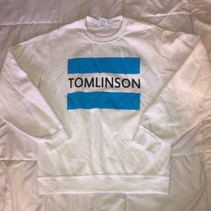 tomlinson (1D) sweatshirt